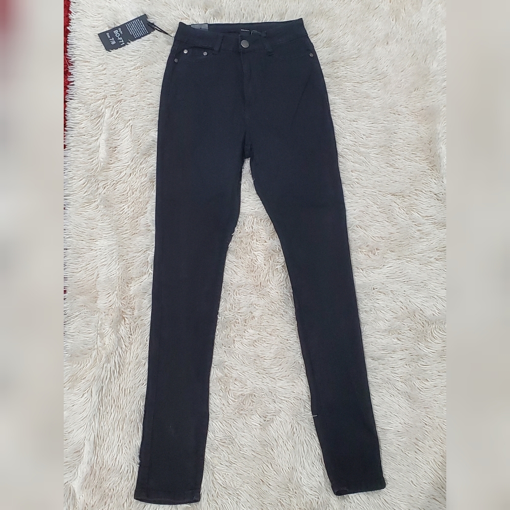Fashion Nova High-Rise Jeans